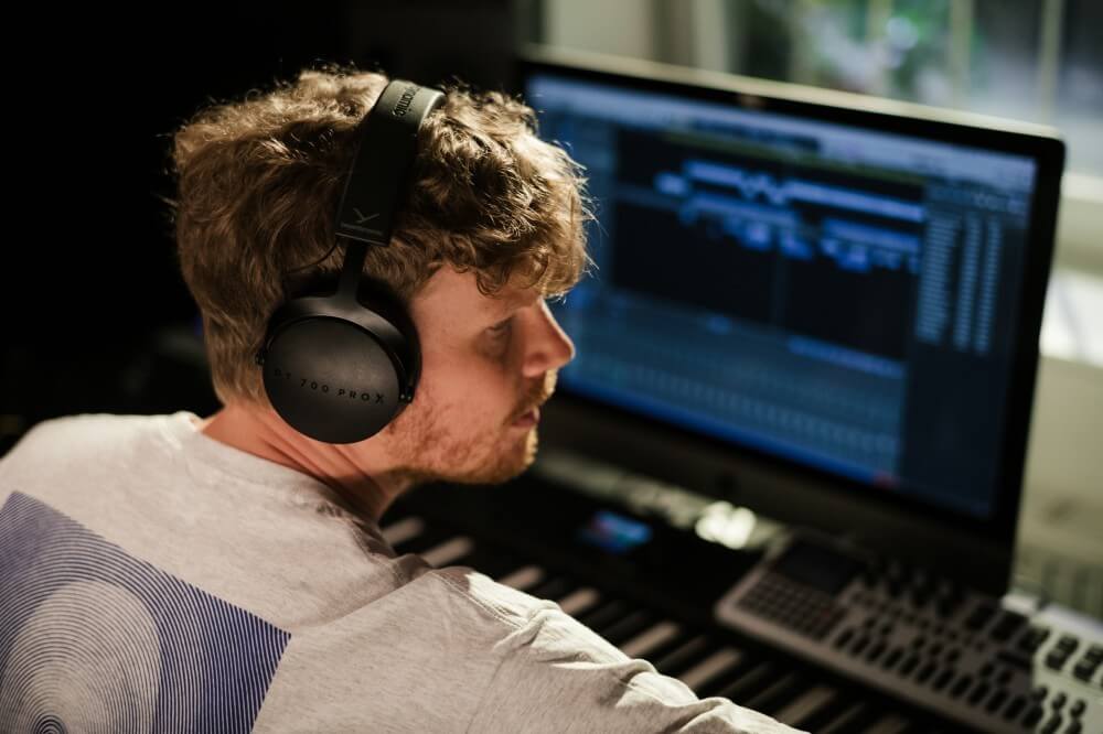 beyerdynamic-dt-900-pro-x-sluchatka hifisafir 7b